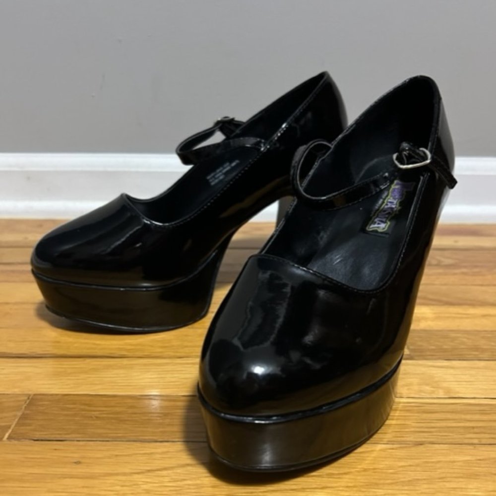 Funtasma Platform Mary Jane Shoes Size 8